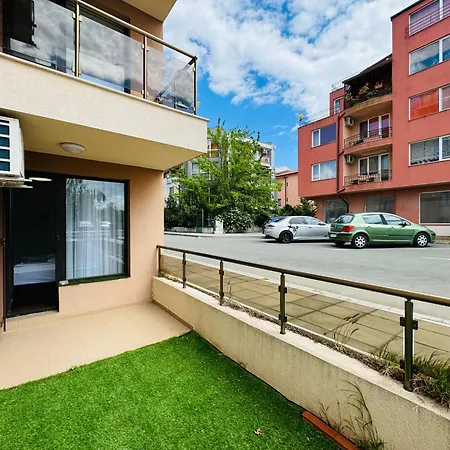 Apartman Cherno 107 - 19 *